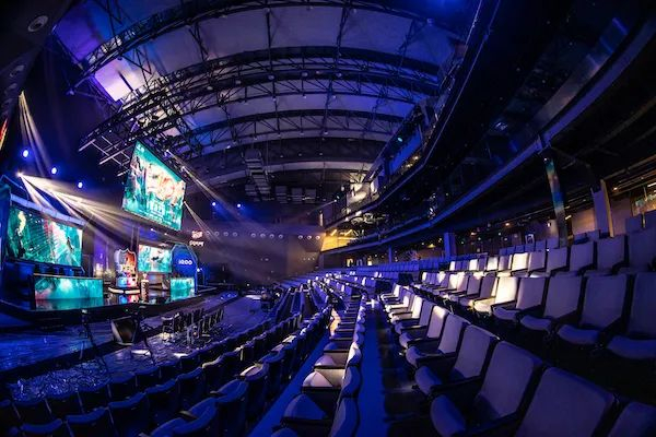 活动和训练 活动和训练