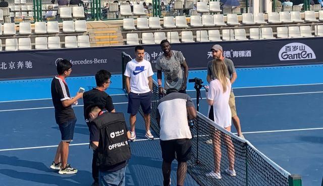 他在果岭上 他在果岭上